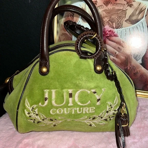 Y2k VINTAGE 💚Juicy Couture Green bowler Handbag with charm💚🤎 - Picture 4 of 15